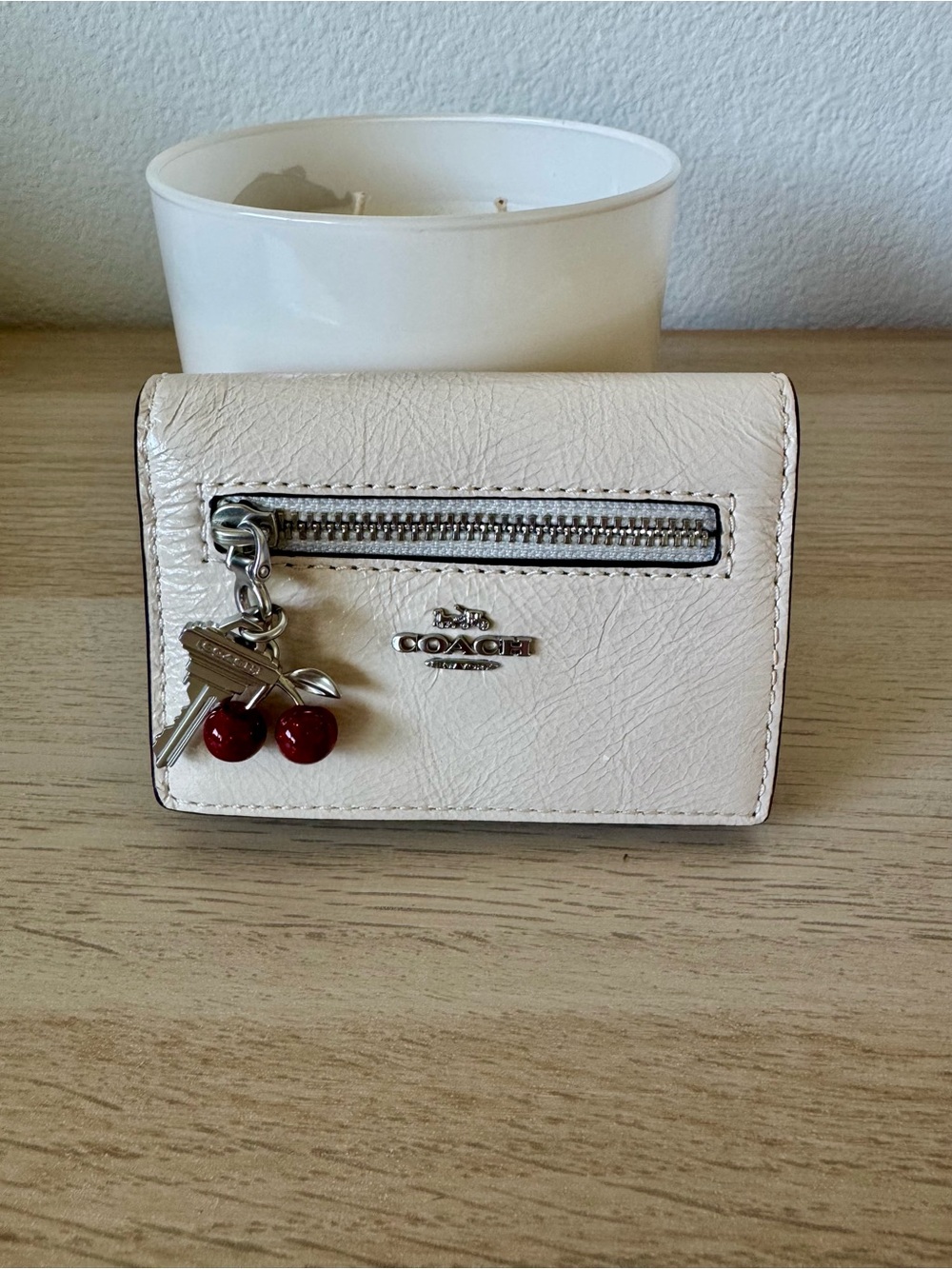 Coach Glazed Leather Card Wallet with Red Cherry Charm NWT Designer Whimsical - Picture 2 of 6